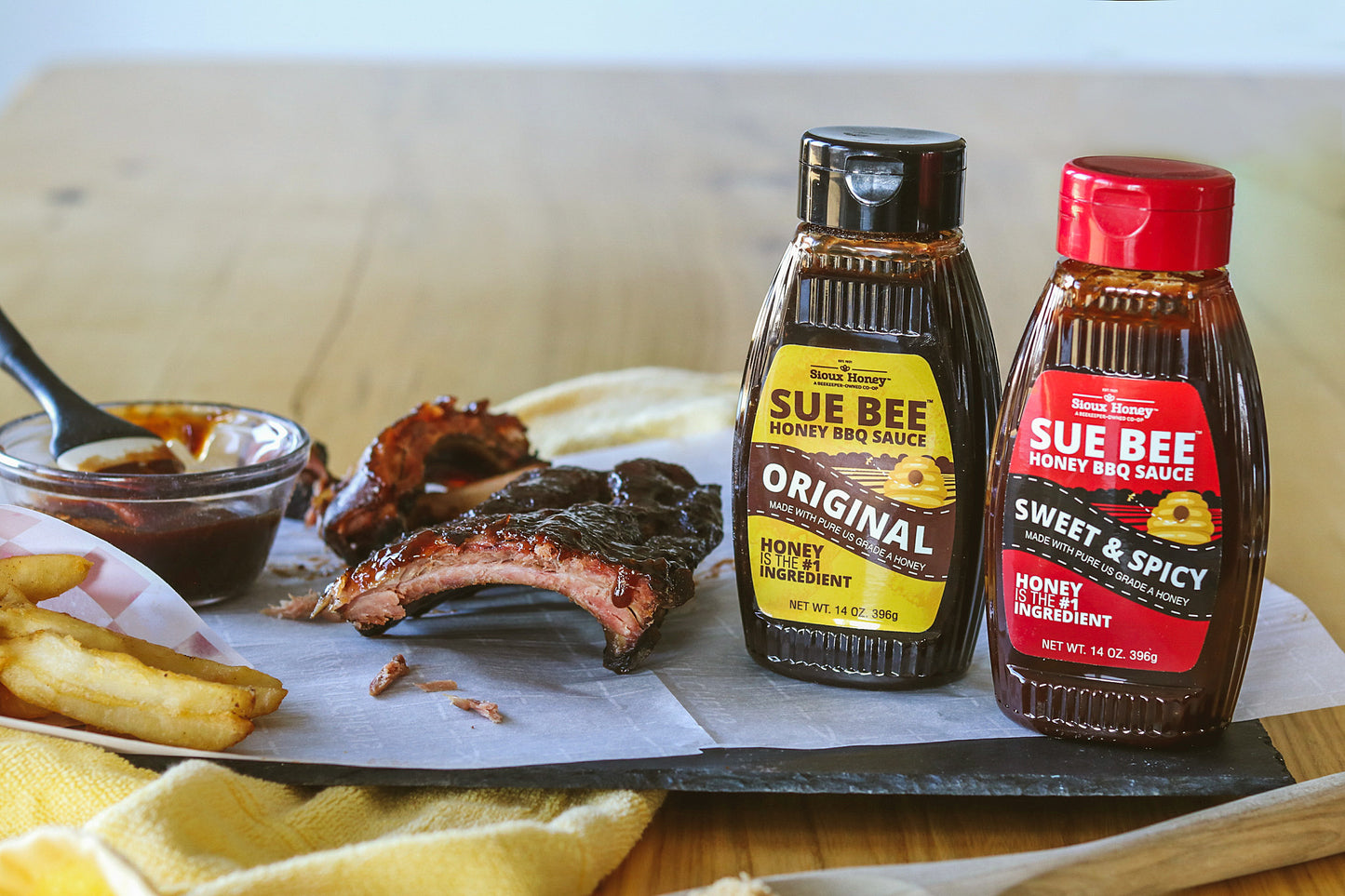 Sue Bee, Barbecue Sauce Original Style, Honey BBQ, 14 Ounce (Pack of 1)